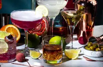 Koktejlové trendy v barmanství pro rok 2025