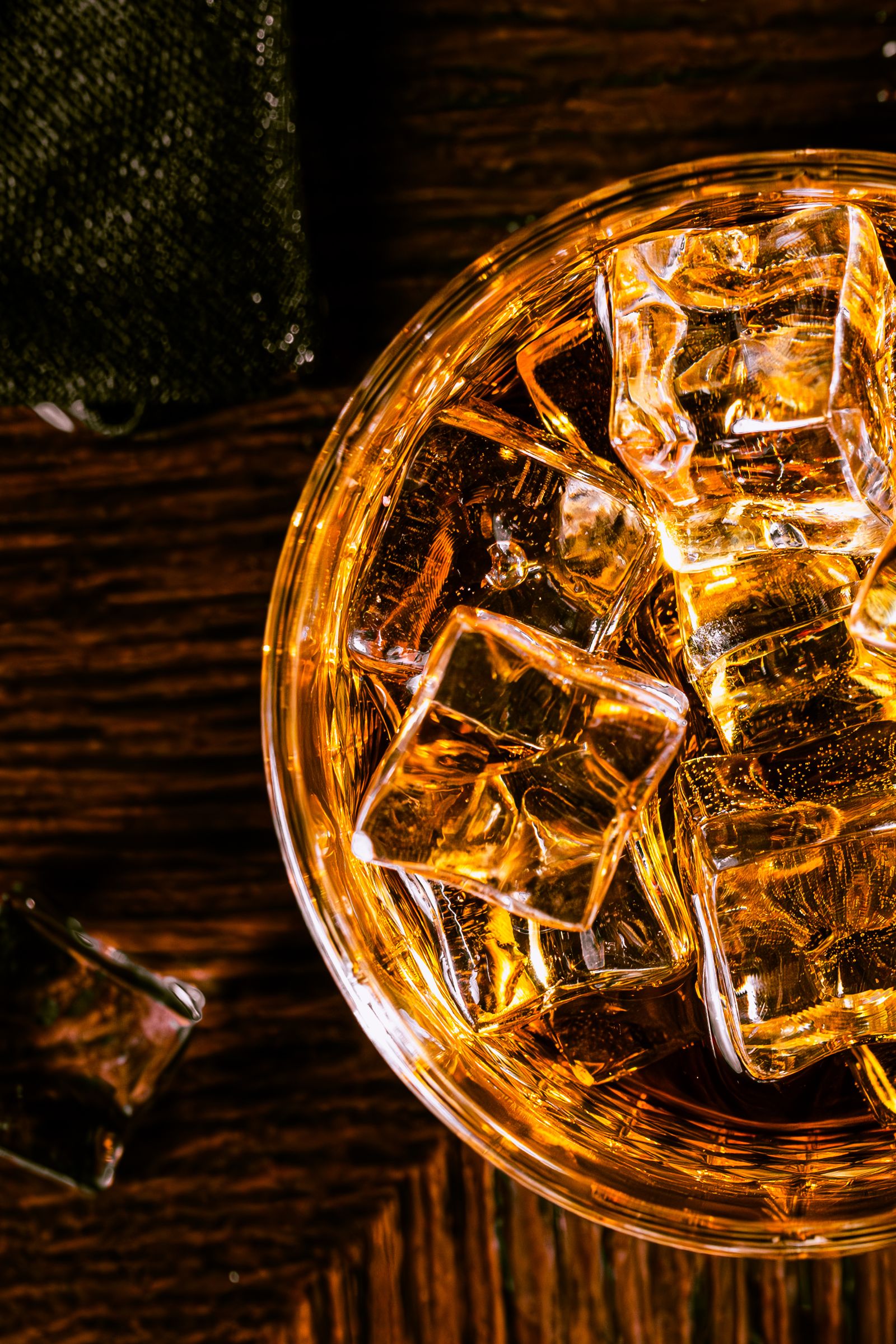 Nejlepší amaretto 2026: 6 lahví od miniatury po nealko variantu